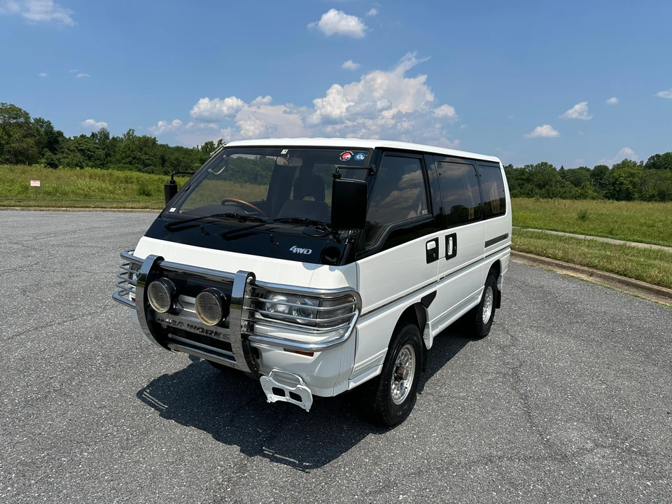 1991 Mitsubishi Delica 3rd Gen - Image 8 of 31