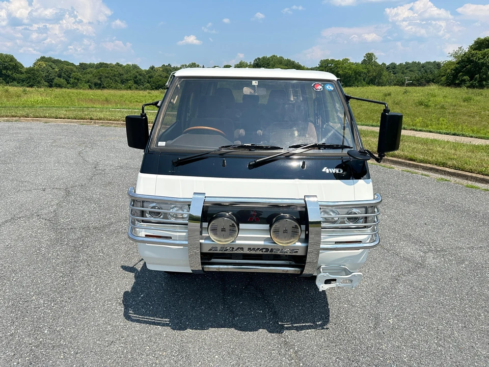 1991 Mitsubishi Delica 3rd Gen - Image 6 of 31