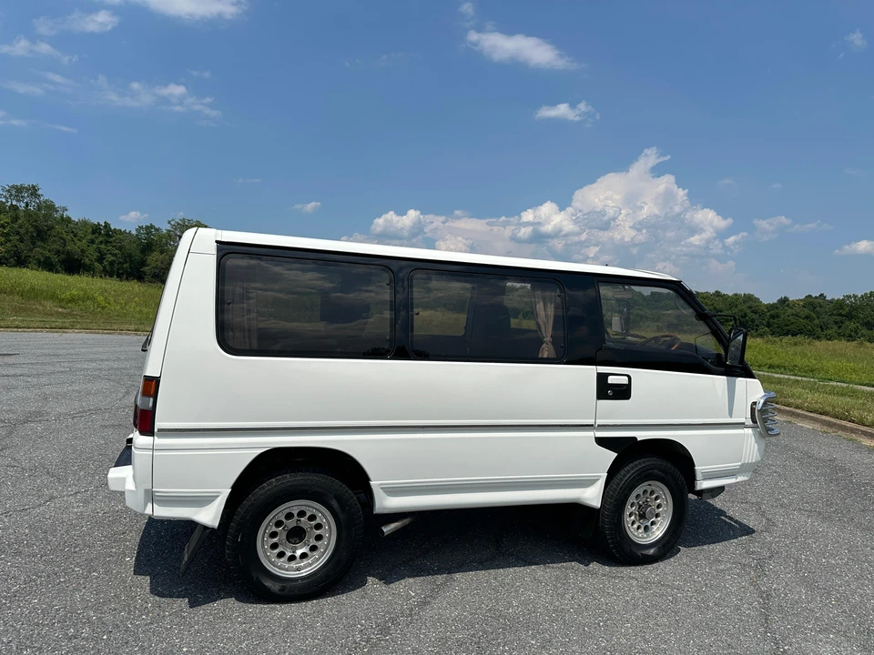 1991 Mitsubishi Delica 3rd Gen - Image 23 of 31