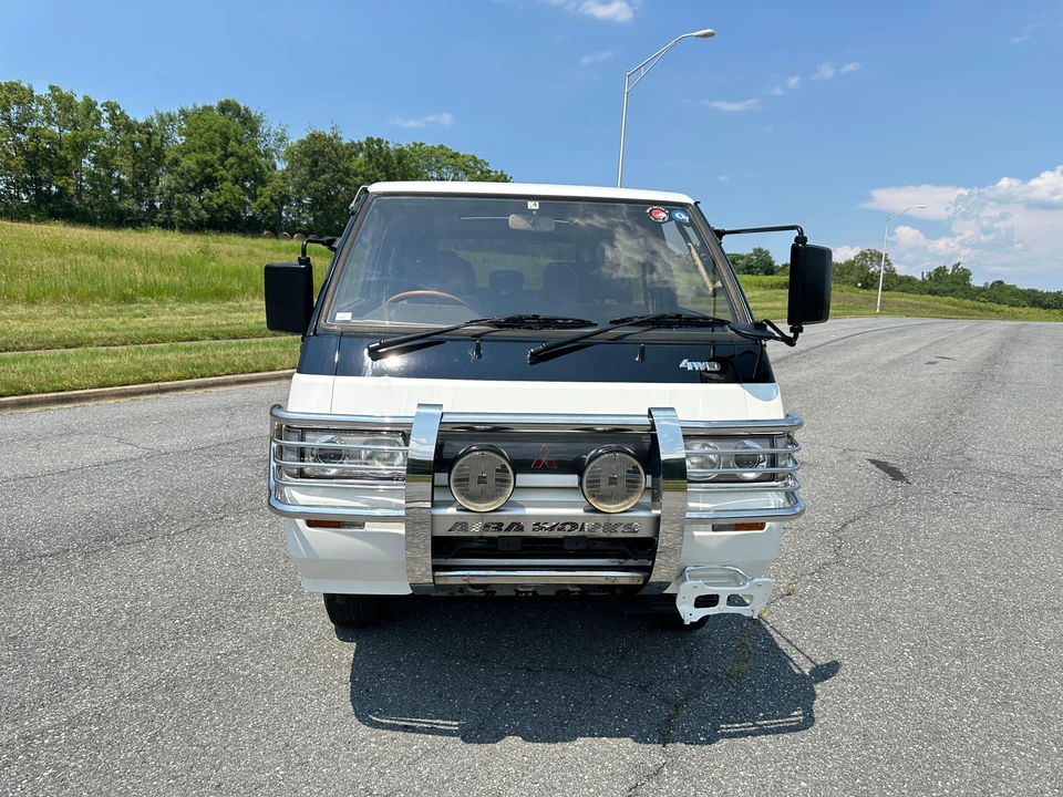 1991 Mitsubishi Delica 3rd Gen - Image 7 of 31