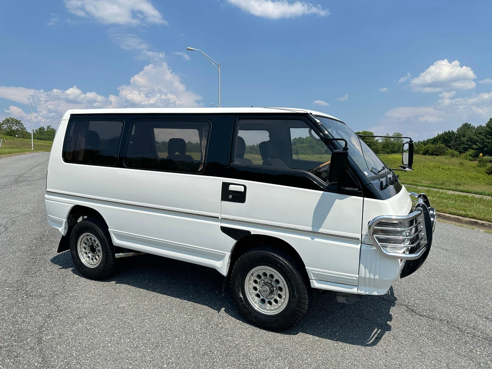 1991 Mitsubishi Delica 3rd Gen - Image 25 of 31