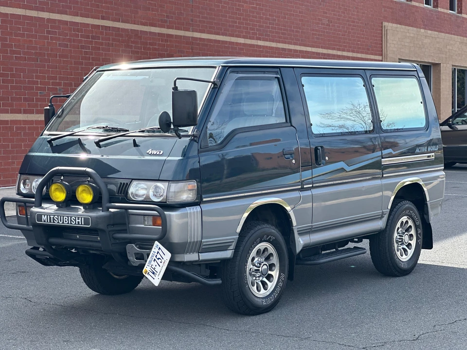 1991 Mitsubishi Delica 3rd Gen - Image 12 of 31