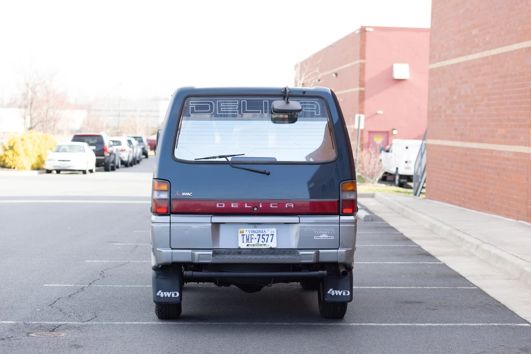1991 Mitsubishi Delica 3rd Gen - Image 17 of 31