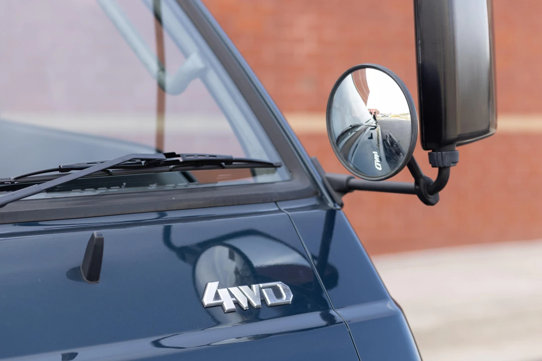 1991 Mitsubishi Delica 3rd Gen - Image 25 of 31