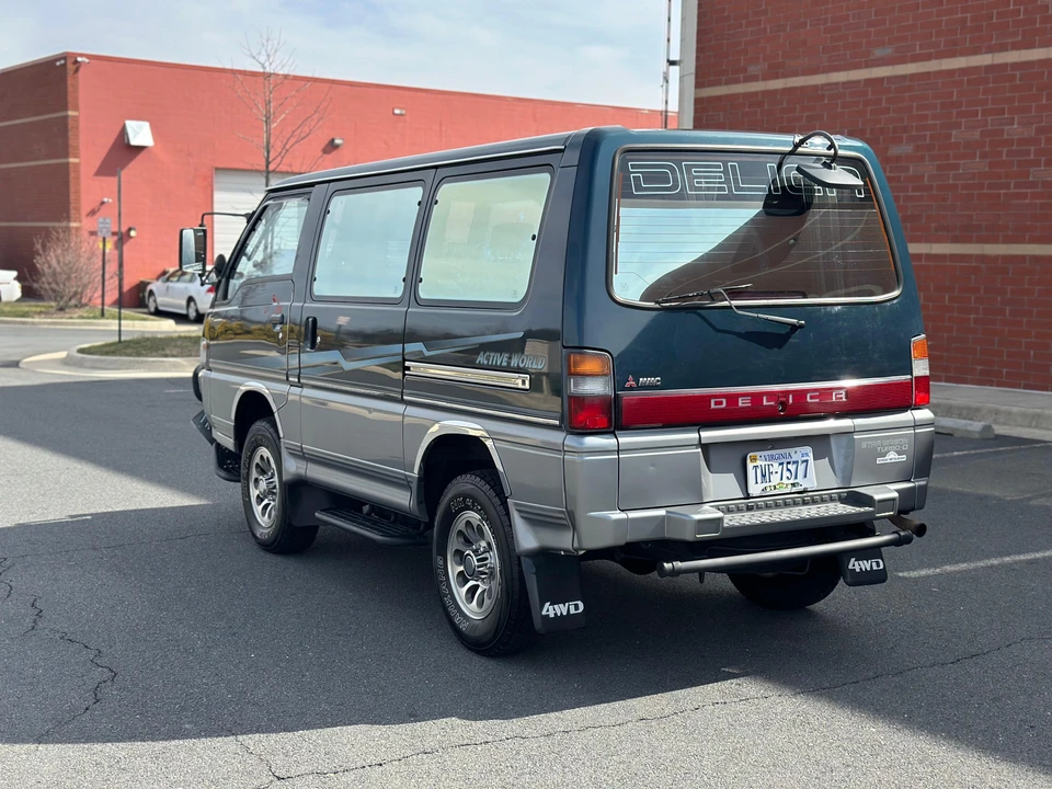 1991 Mitsubishi Delica 3rd Gen - Image 16 of 31