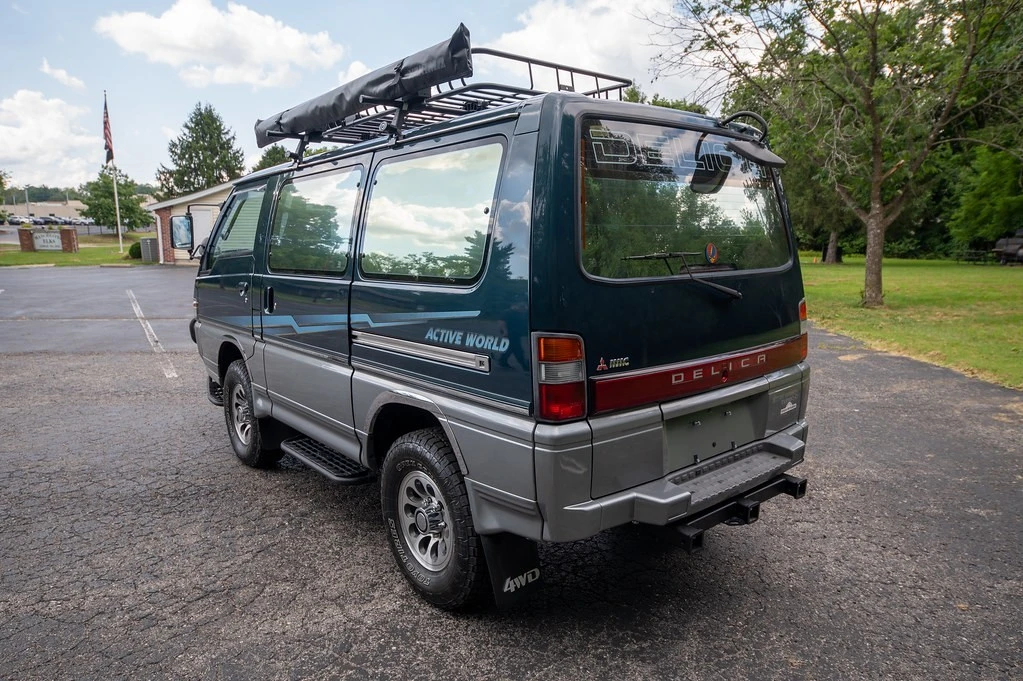 1991 Mitsubishi Delica 3rd Gen - Image 4 of 21