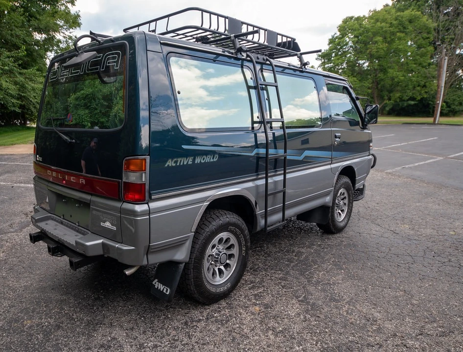 1991 Mitsubishi Delica 3rd Gen - Image 5 of 21