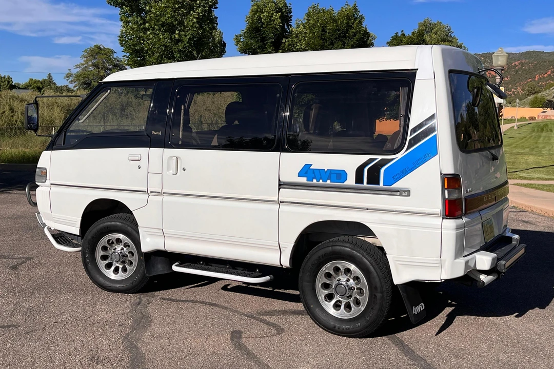 1991 Mitsubishi Delica 3rd Gen - Image 4 of 31