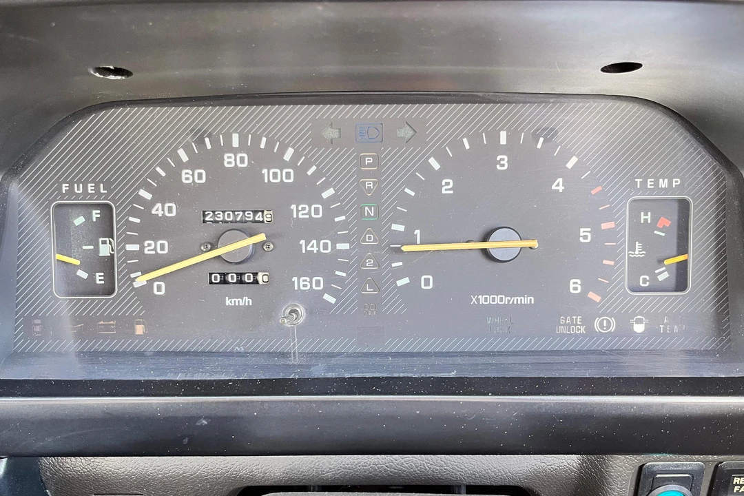1991 Mitsubishi Delica 3rd Gen - Image 30 of 31