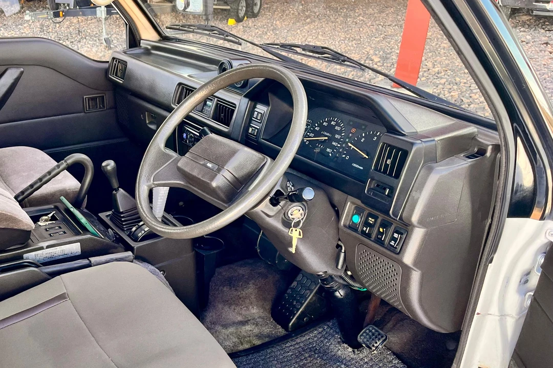 1991 Mitsubishi Delica 3rd Gen - Image 27 of 31