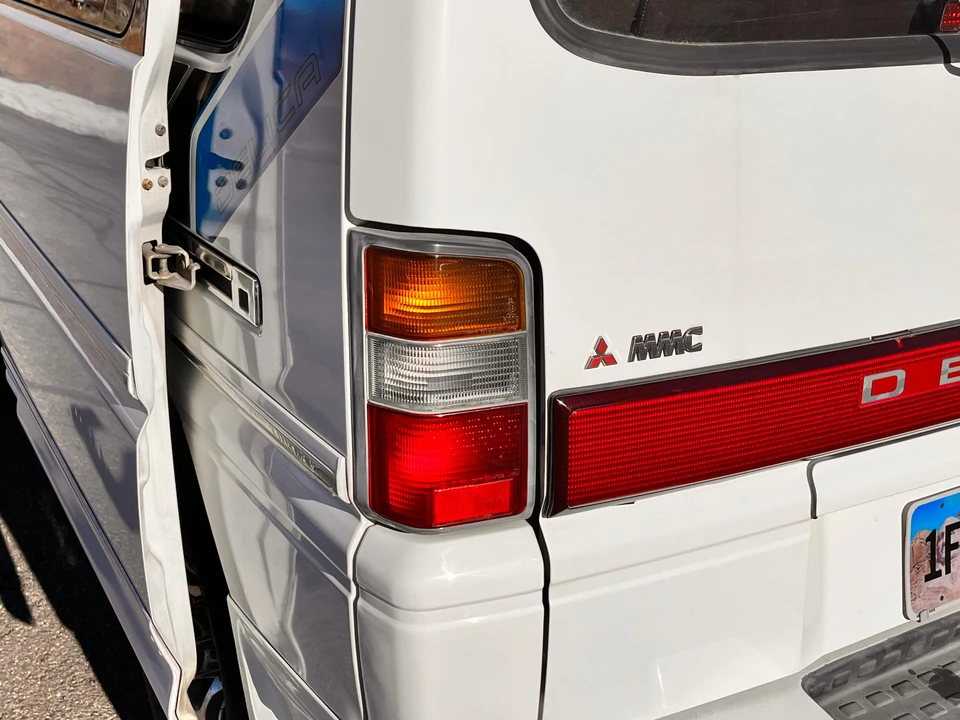 1991 Mitsubishi Delica 3rd Gen - Image 12 of 31