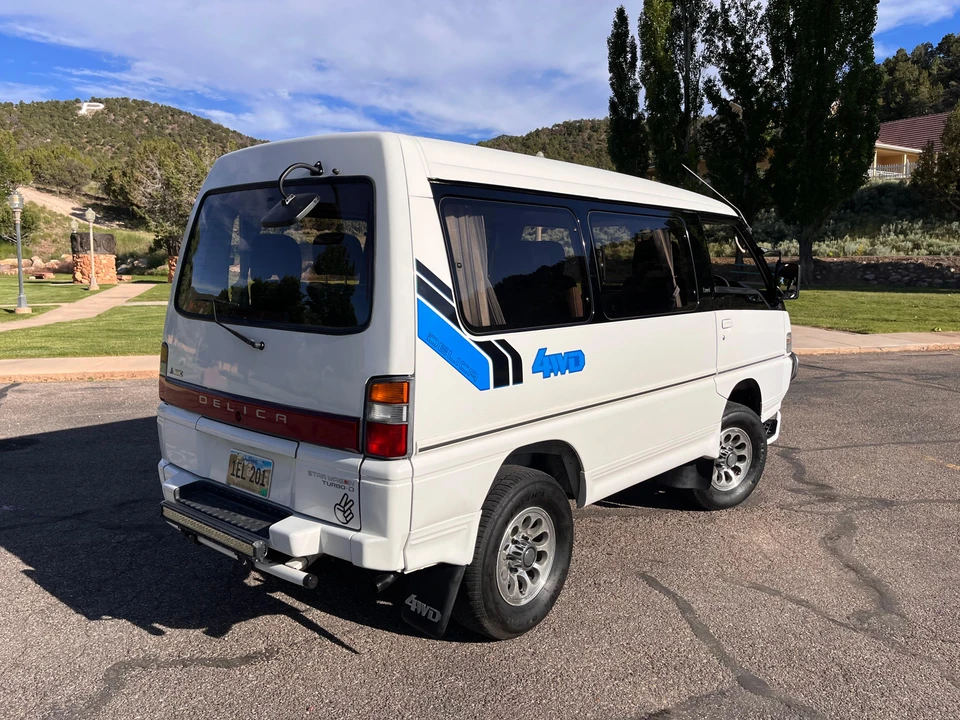 1991 Mitsubishi Delica 3rd Gen - Image 8 of 31