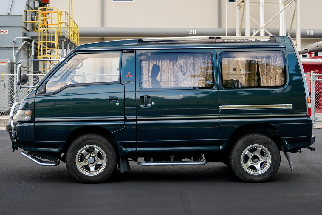 1991 Mitsubishi Delica 3rd Gen - Image 3 of 31
