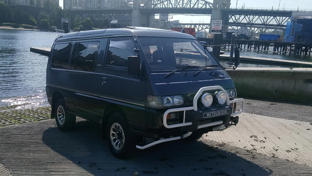 1991 Mitsubishi Delica 2nd Gen - Image 9 of 31