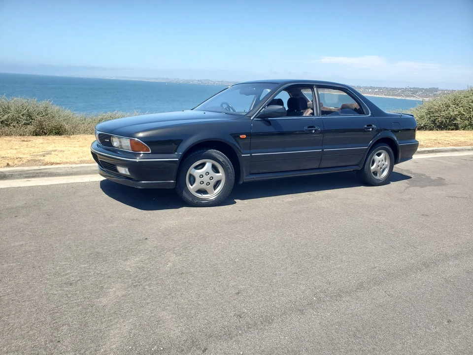1991 Mitsubishi Diamante 1st Gen - Image 21 of 31