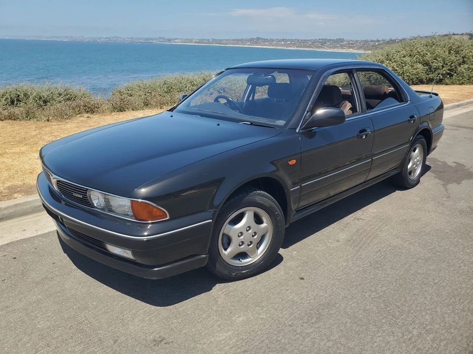 1991 Mitsubishi Diamante 1st Gen - Image 16 of 31
