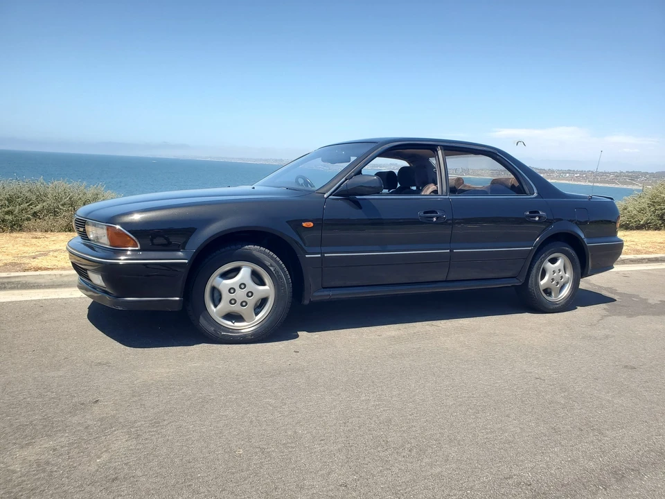 1991 Mitsubishi Diamante 1st Gen - Image 23 of 31