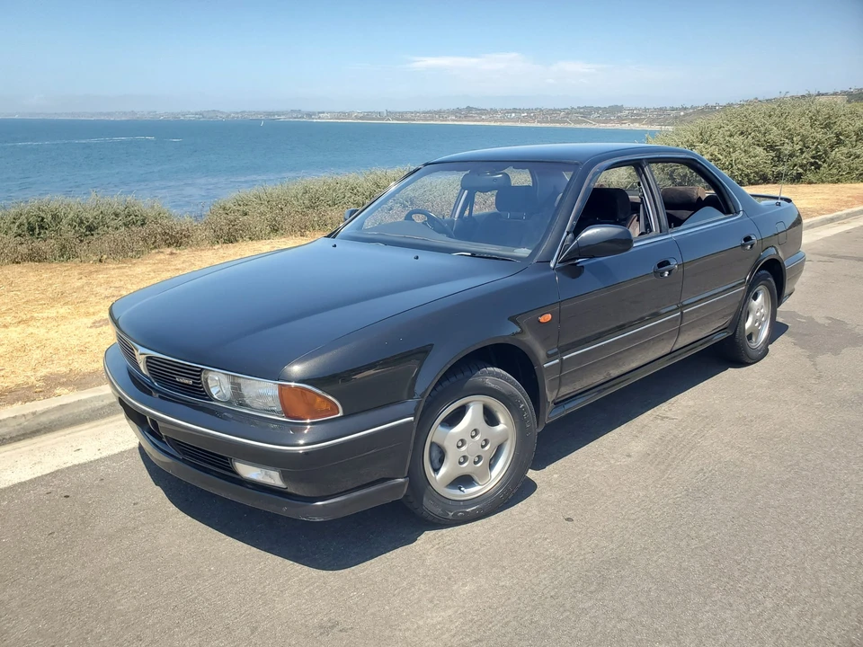 1991 Mitsubishi Diamante 1st Gen - Image 14 of 31