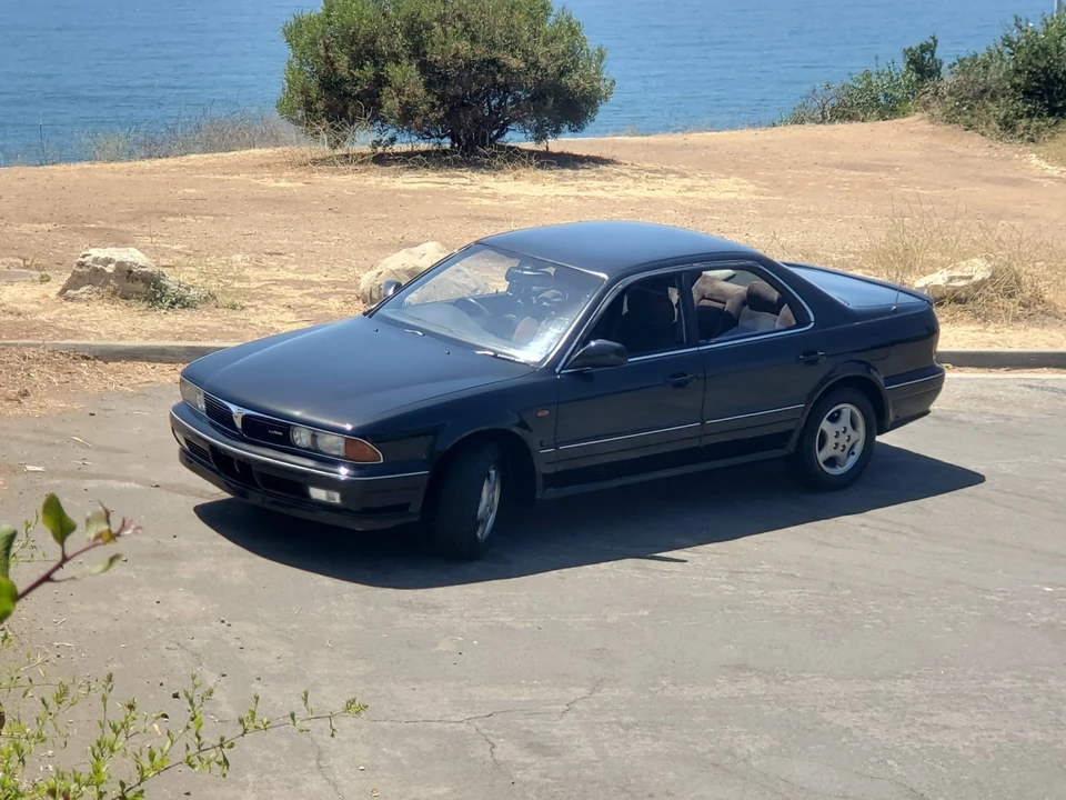 1991 Mitsubishi Diamante 1st Gen - Image 19 of 31