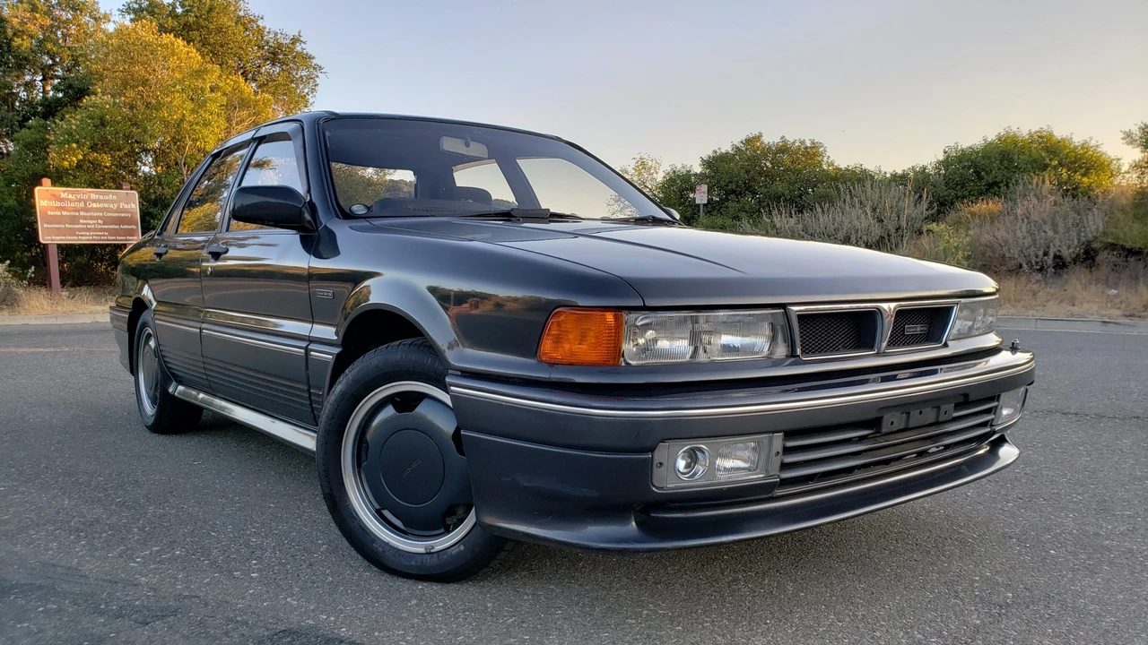 1991 Mitsubishi Galant 6th Gen - Image 2 of 31