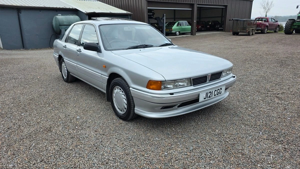 1991 Mitsubishi Galant 6th Gen - Image 11 of 30