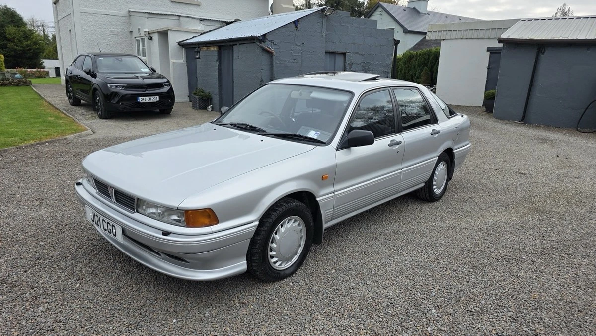 1991 Mitsubishi Galant 6th Gen - Image 16 of 30