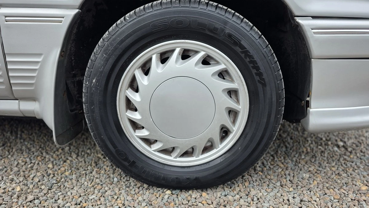 1991 Mitsubishi Galant 6th Gen - Image 29 of 30