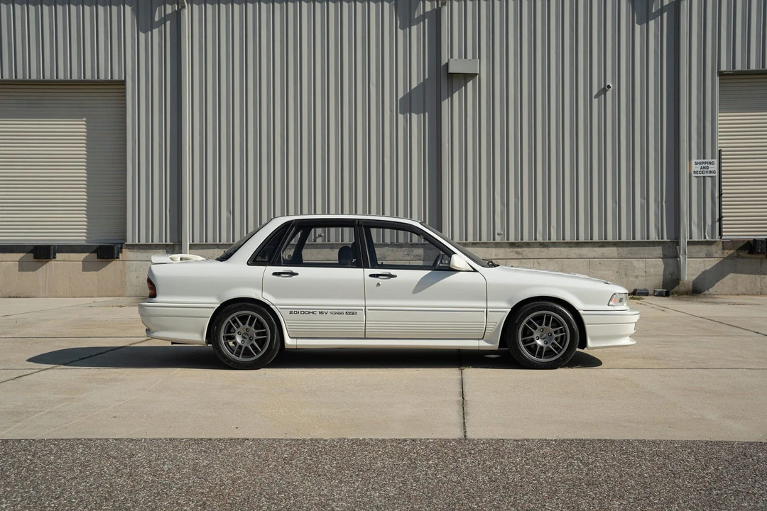 1991 Mitsubishi Galant VR-4 6th Gen - Image 10 of 31