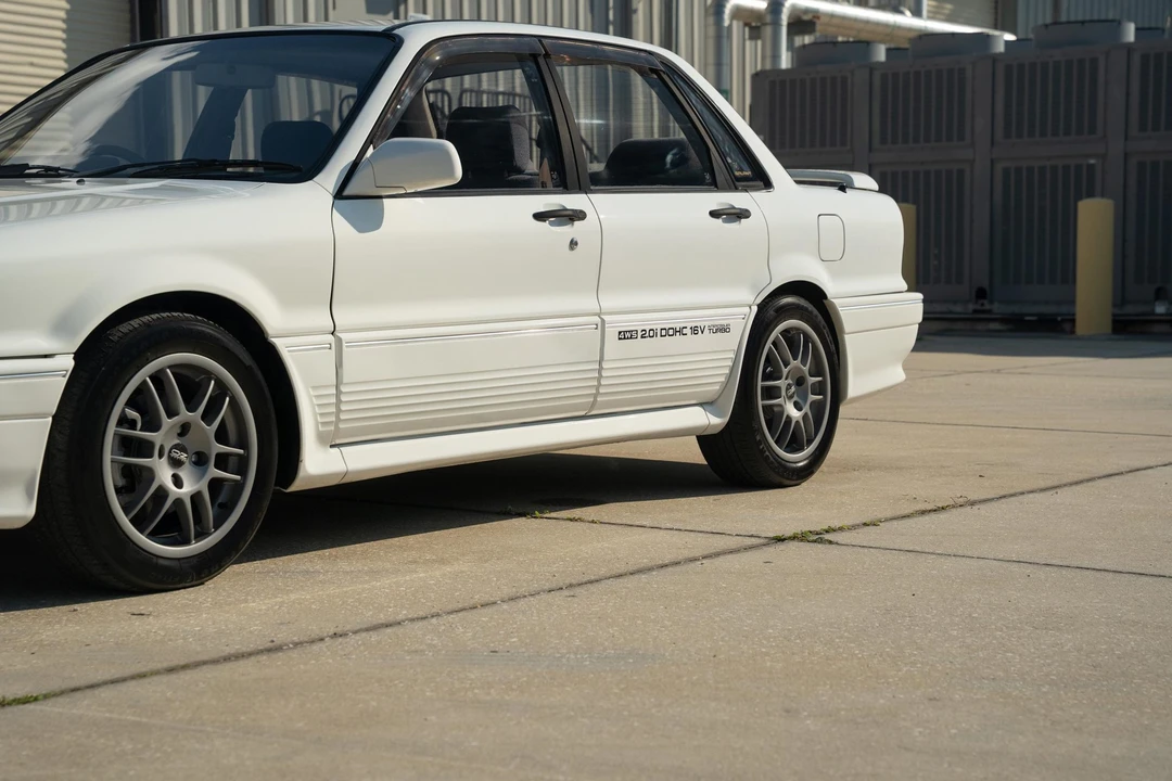 1991 Mitsubishi Galant VR-4 6th Gen - Image 18 of 31