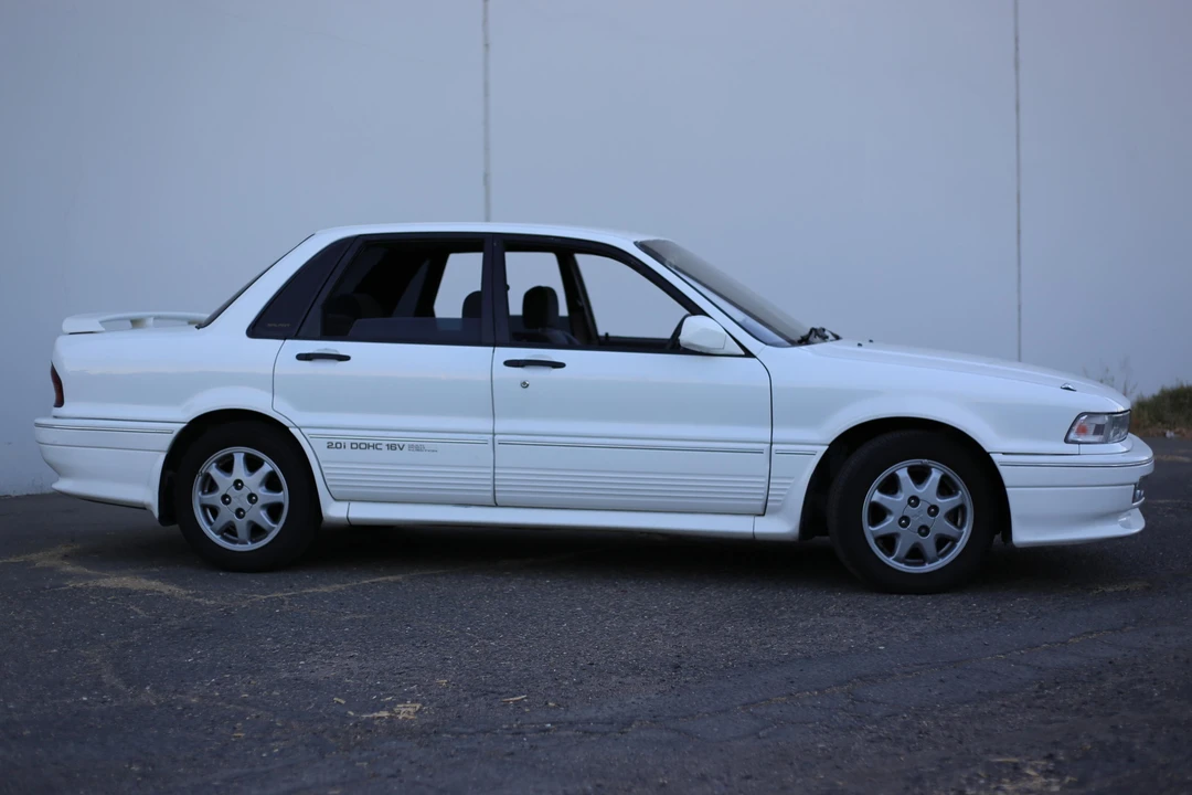 1991 Mitsubishi Galant 6th Gen - Image 3 of 5