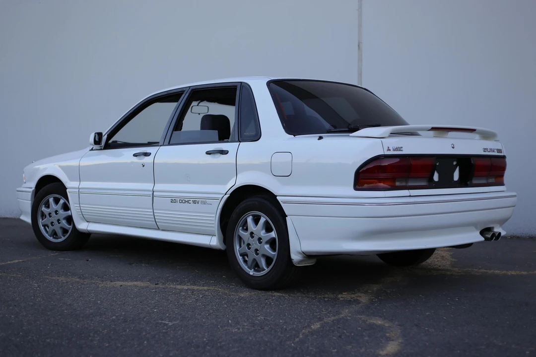 1991 Mitsubishi Galant 6th Gen - Image 4 of 5