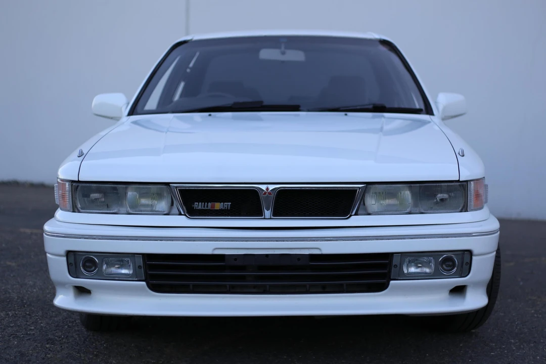 1991 Mitsubishi Galant 6th Gen - Image 2 of 5