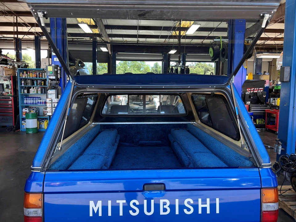 1991 Mitsubishi Triton 2nd Gen - Image 15 of 31