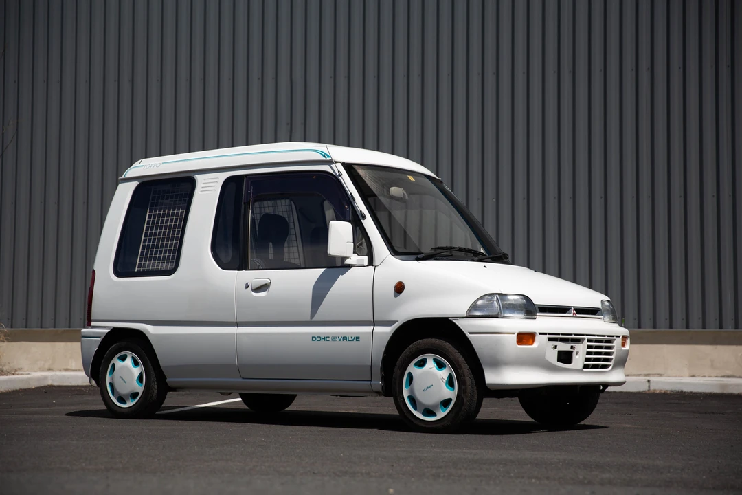 1991 Mitsubishi Toppo 1st Gen - Image 15 of 31