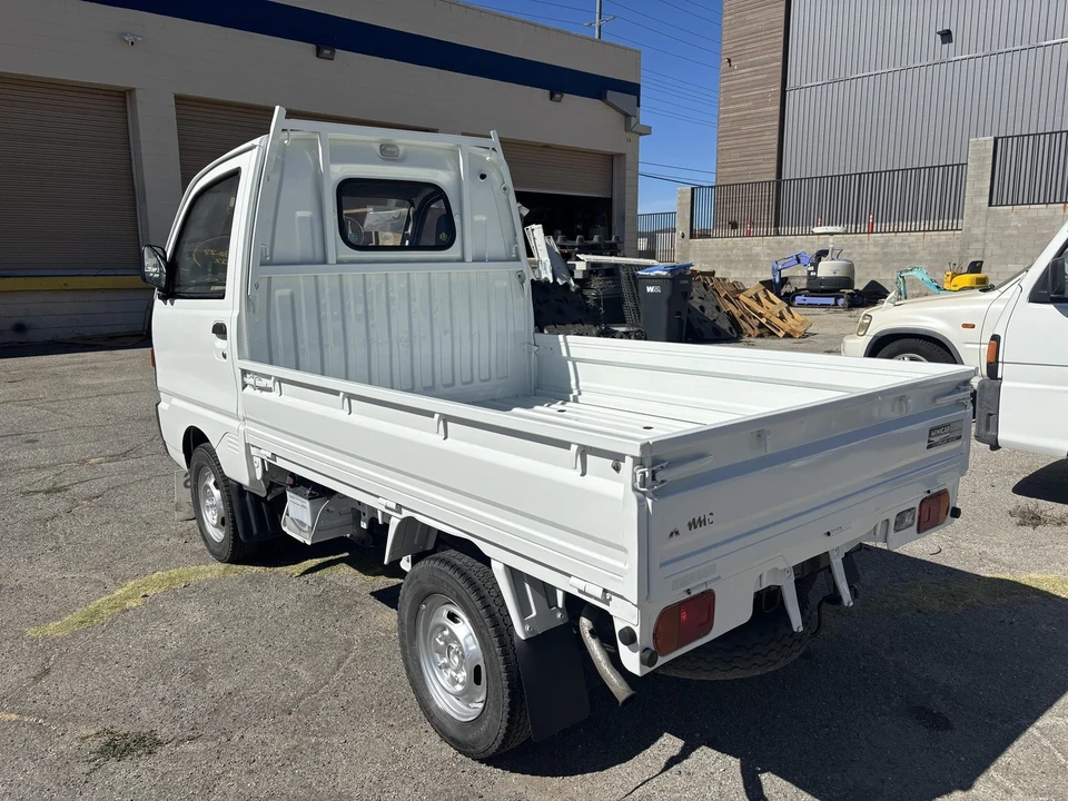 1991 Mitsubishi Minicab 5th Gen - Image 5 of 21