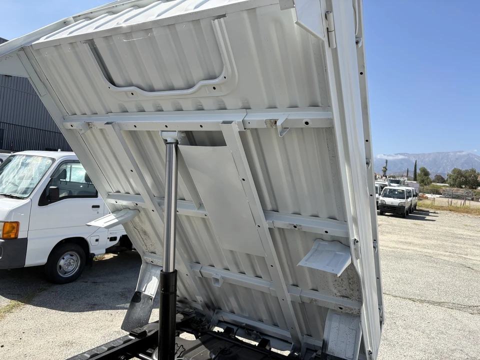 1991 Mitsubishi Minicab 5th Gen - Image 16 of 31