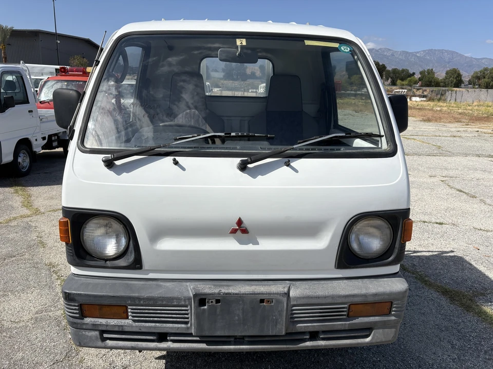 1991 Mitsubishi Minicab 5th Gen - Image 18 of 31