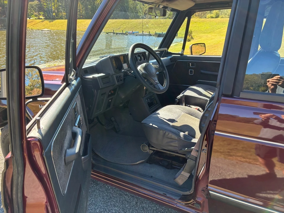 1991 Mitsubishi Pajero/Montero - Image 10 of 21