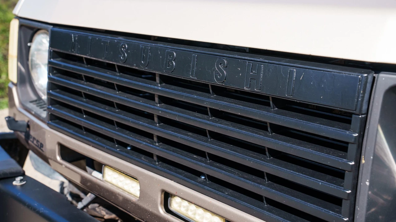 1991 Mitsubishi Pajero/Montero 1st Gen - Image 10 of 31
