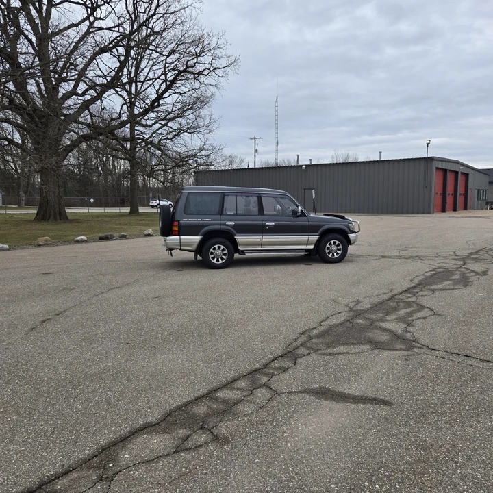 1991 Mitsubishi Pajero/Montero - Image 12 of 31