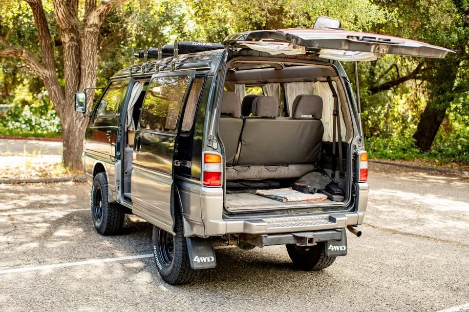 1991 Mitsubishi Delica 3rd Gen - Image 3 of 9