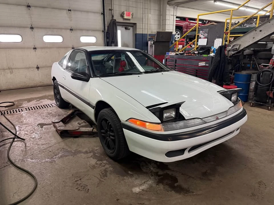 1991 Mitsubishi Eclipse 1st Gen - Image 2 of 10