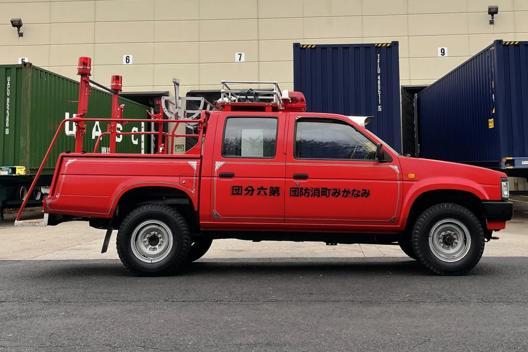 1991 Nissan Frontier - Image 3 of 30