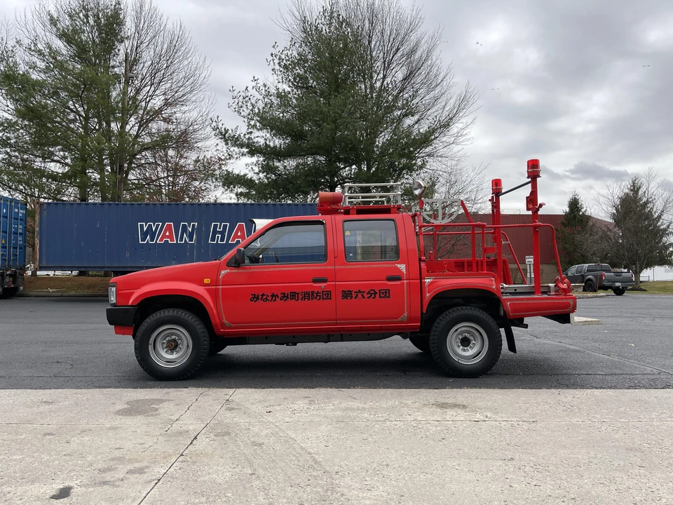 1991 Nissan Frontier - Image 13 of 30