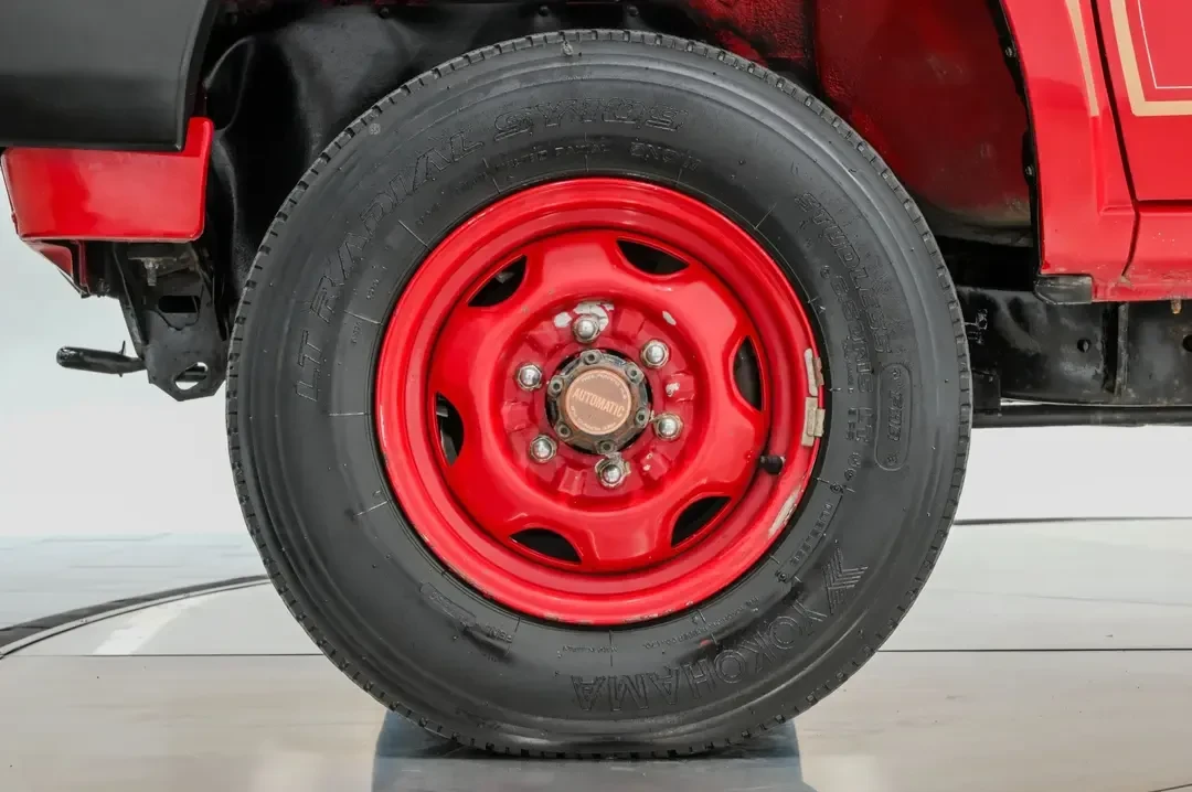 1991 Nissan Frontier - Image 14 of 31