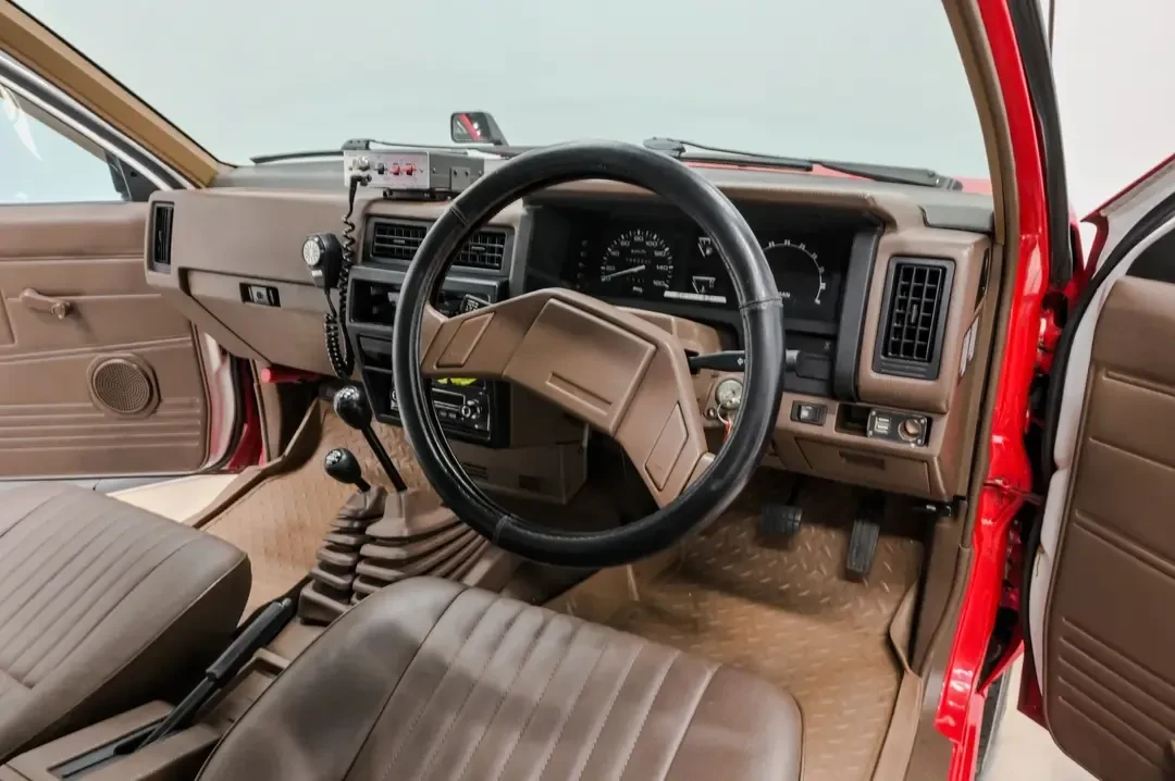 1991 Nissan Frontier - Image 28 of 31