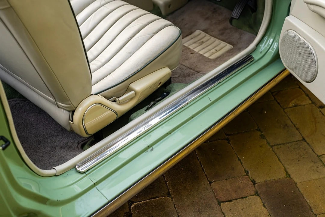 1991 Nissan Figaro - Image 23 of 30