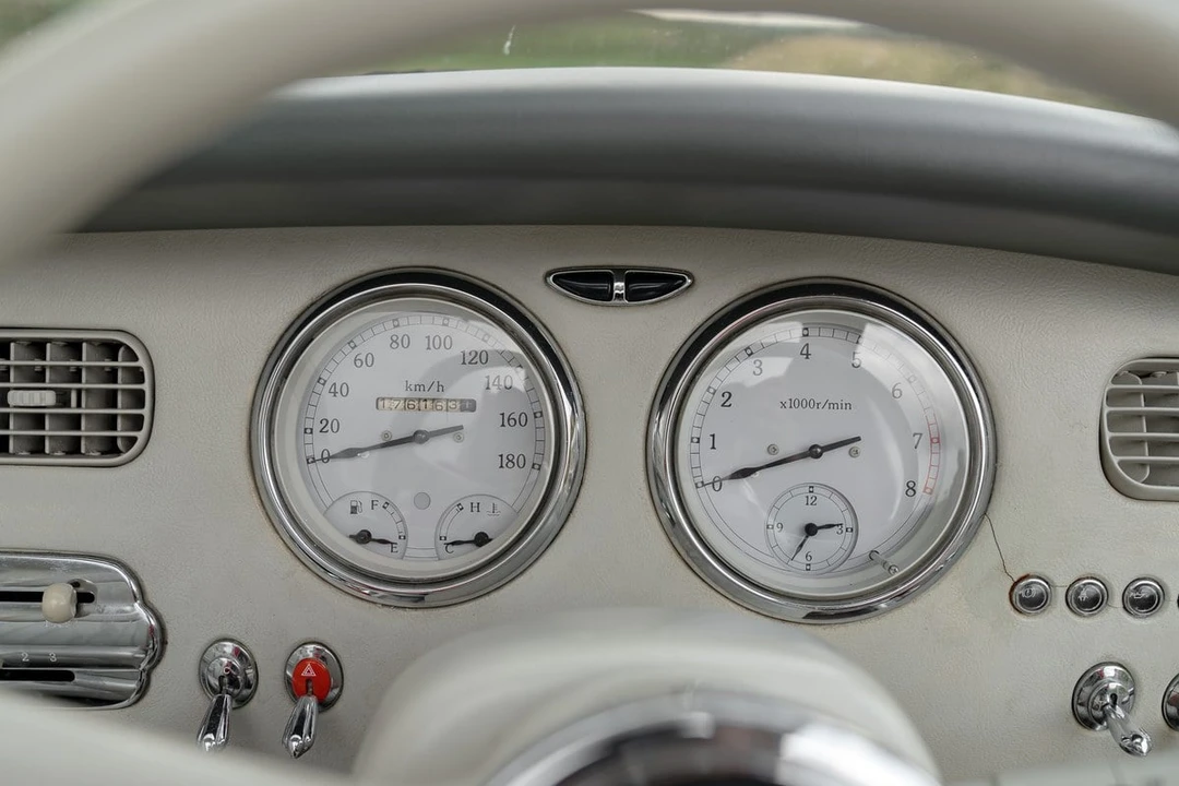 1991 Nissan Figaro - Image 28 of 30