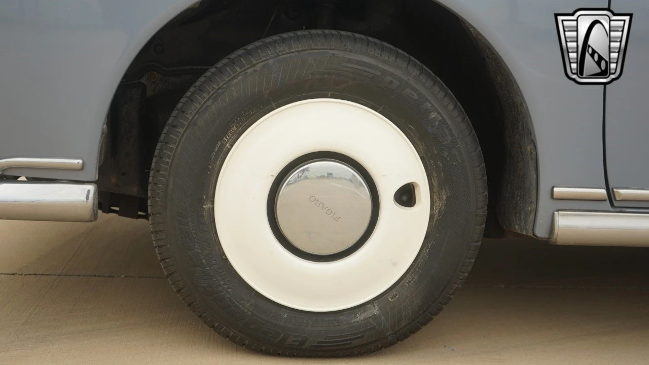 1991 Nissan Figaro - Image 9 of 12