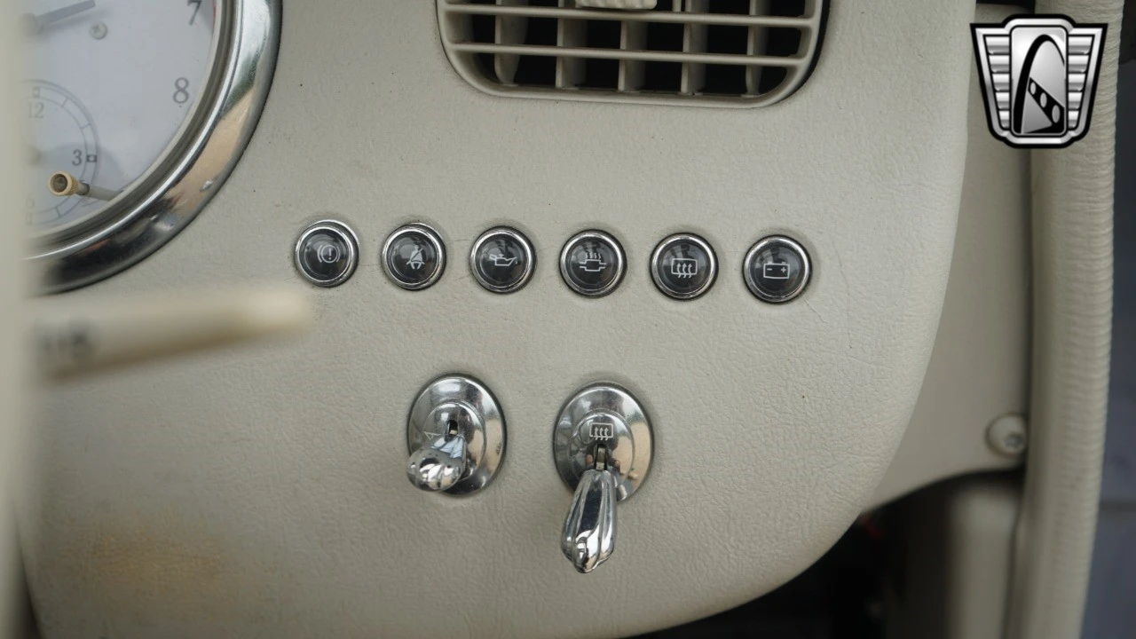 1991 Nissan Figaro - Image 20 of 21